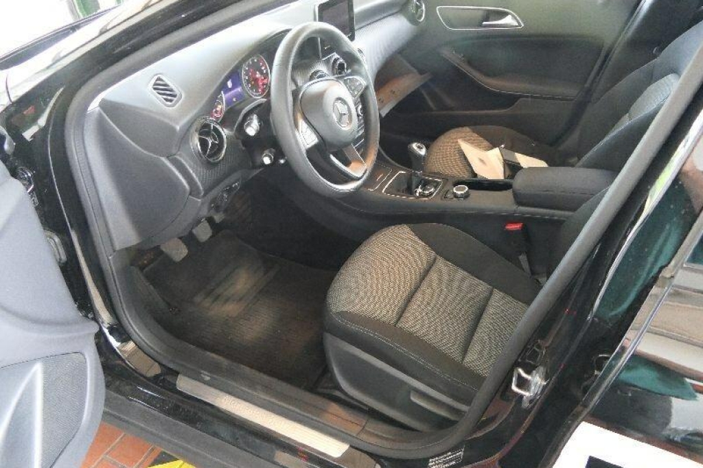 Mercedes-Benz GLA-Class 2019 фото 2