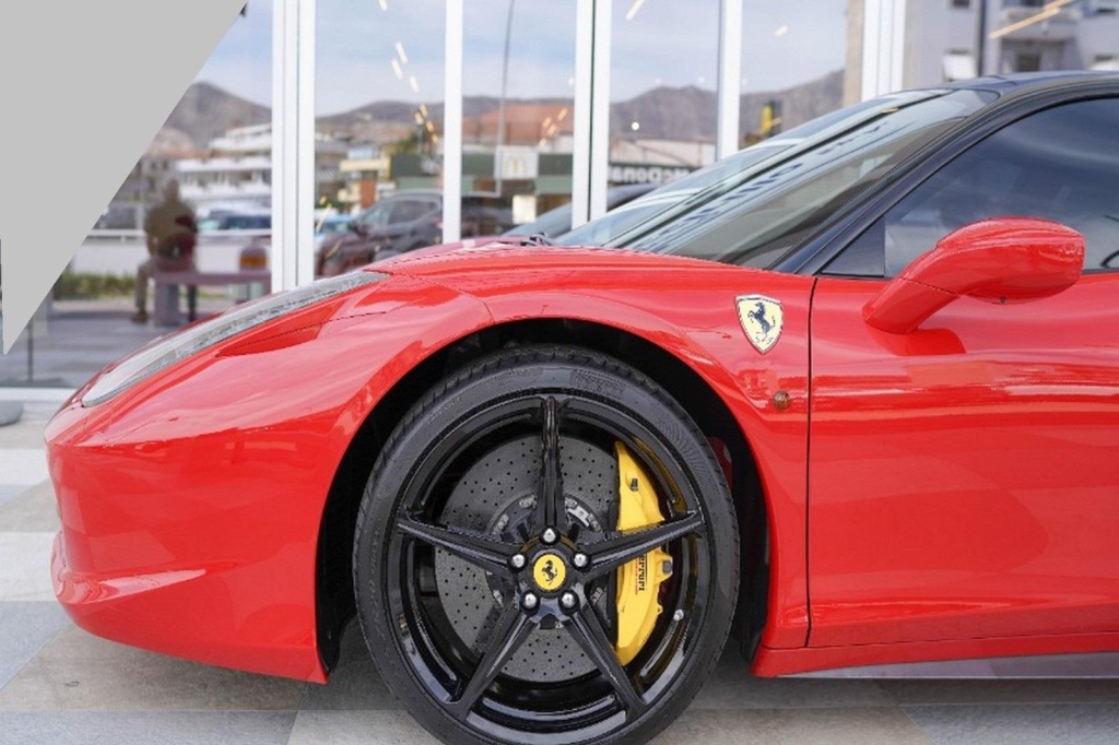 Ferrari 458 2011 фото 7