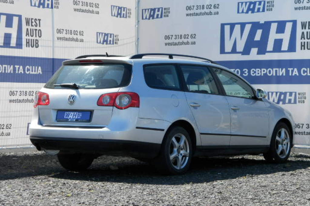 Volkswagen Passat B6 1.6 MPI 2006 photo 5