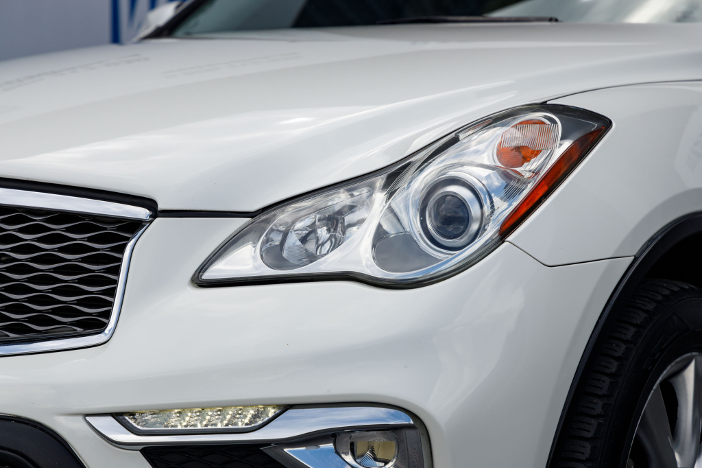 Infiniti QX50 2016 2015 photo 24