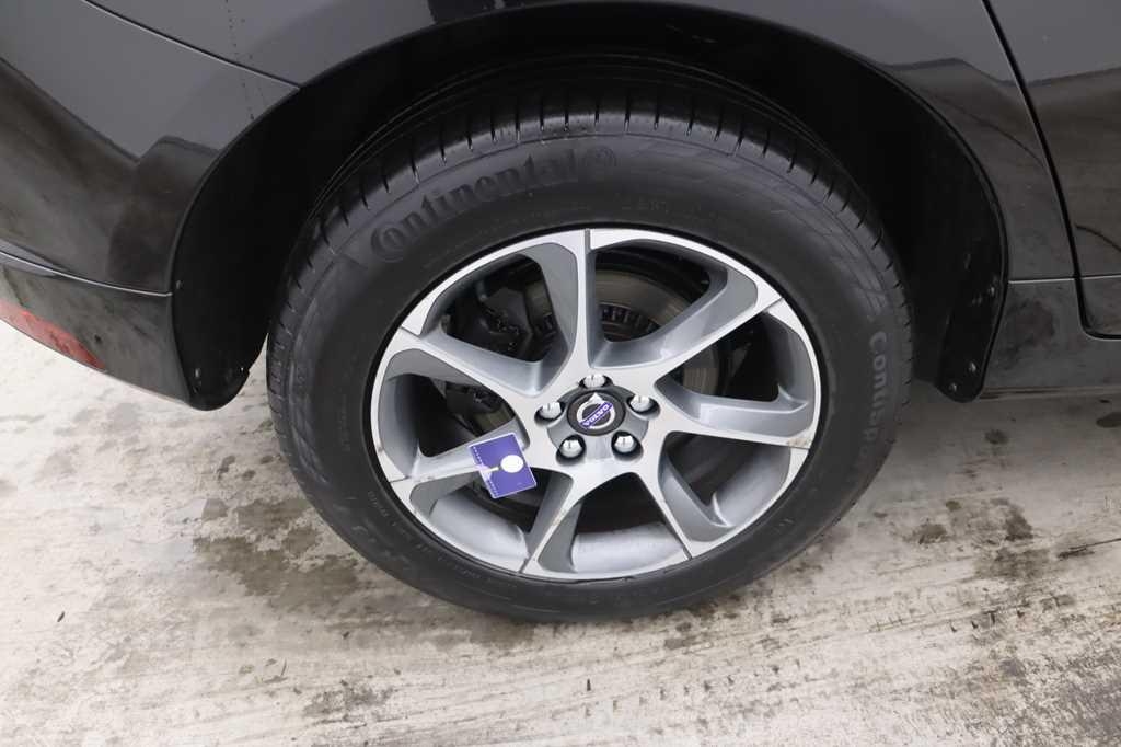 Volvo XC60 2016 фото 19