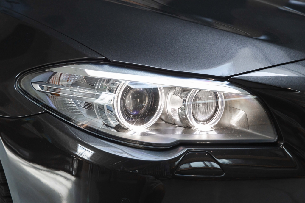 BMW 5 Series 2015 фото 5