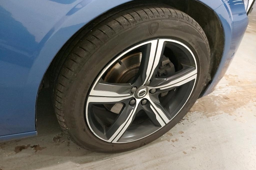 Volvo V90 2017 фото 45