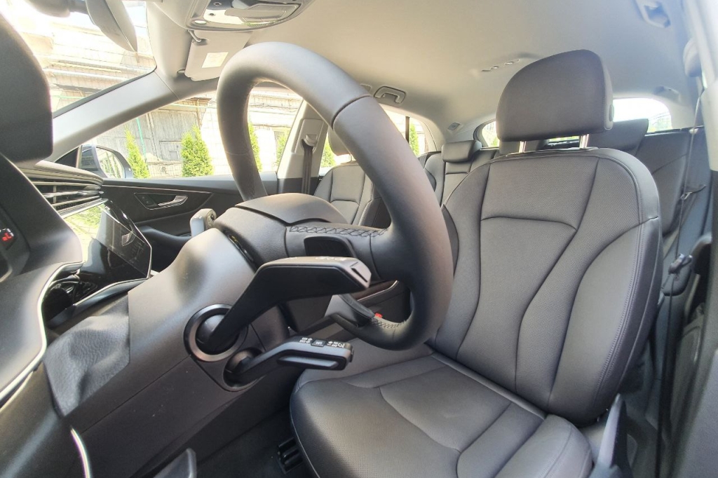 Audi Q8 50 TDI 2023 photo 9