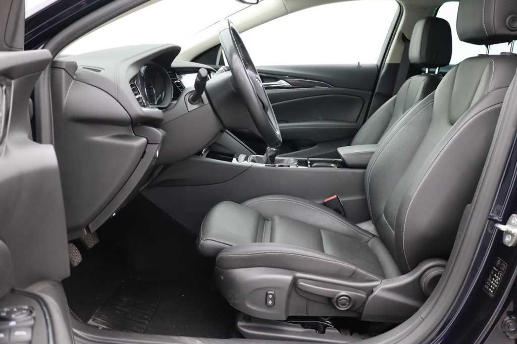 Opel Insignia Sports Tourer 2019 photo 1