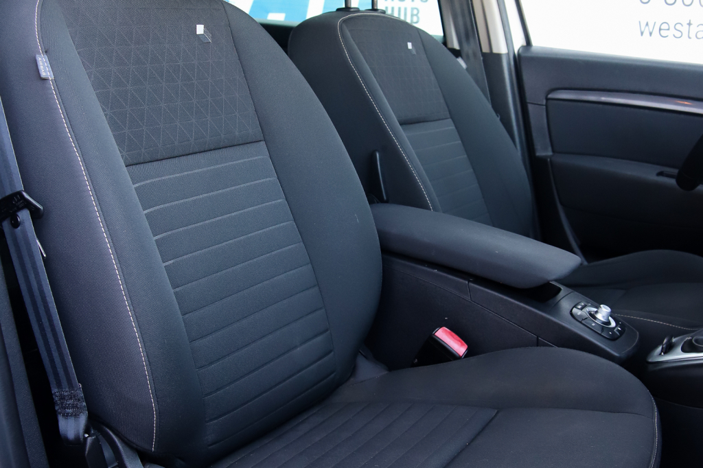 Renault Scenic 2015 фото 13