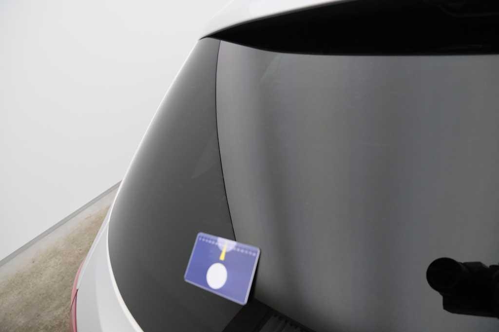 Peugeot 308 2016 фото 26