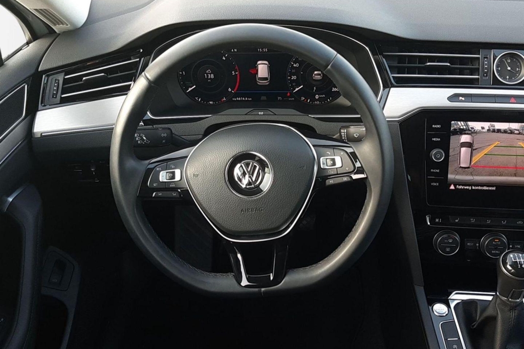 Volkswagen Passat Variant 2018 photo 1