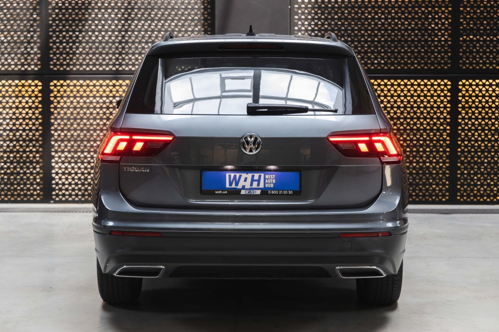 Volkswagen Tiguan S 2019 photo 9