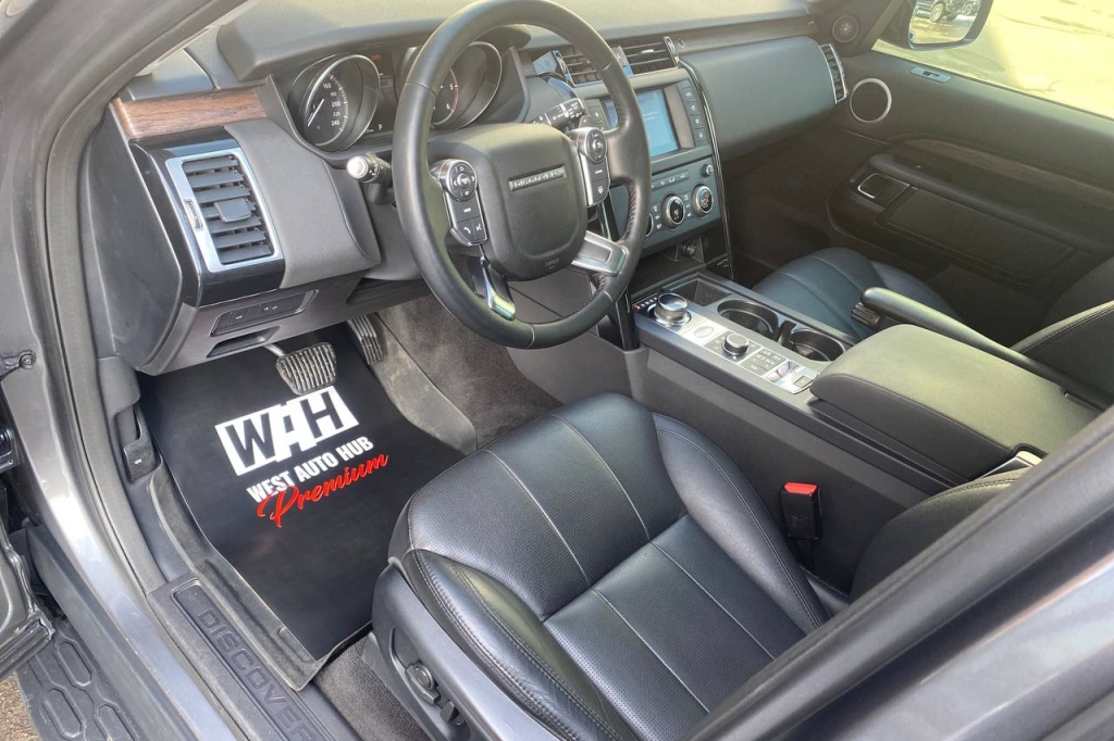 Land Rover Discovery 2017 фото 8