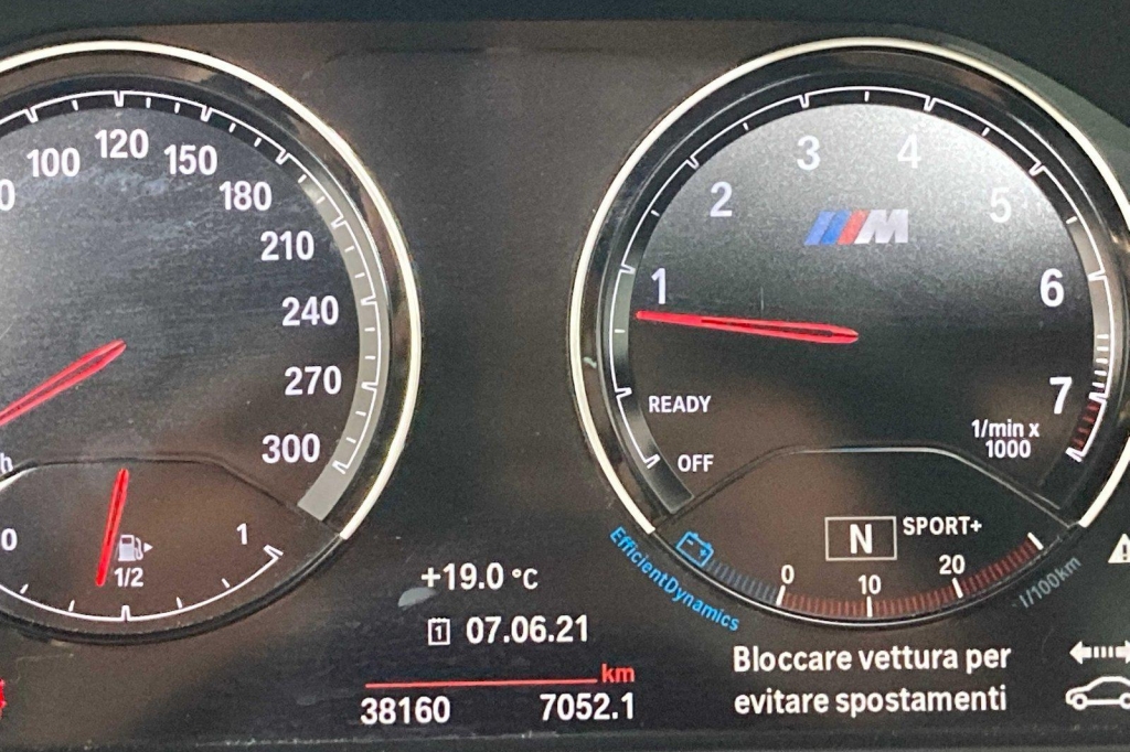 BMW M2 2018 фото 6