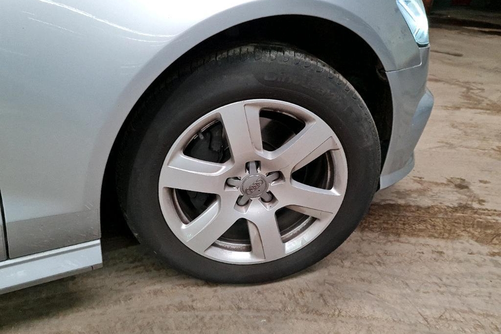 Audi A6 Avant 2017 фото 8