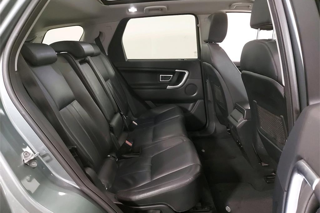 Land Rover Discovery Sport 2016 photo 6