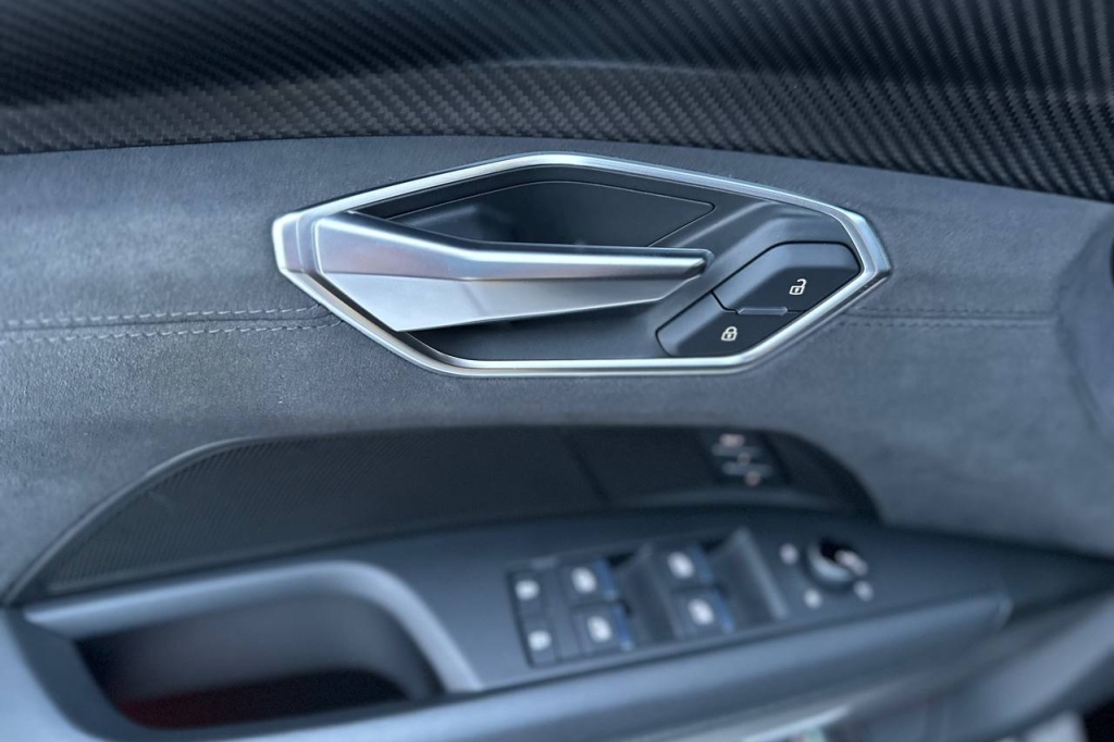 Audi RS e-tron GT 2021 photo 14