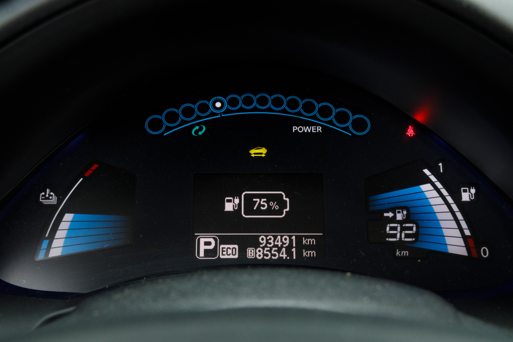Nissan Leaf 2014 photo 14