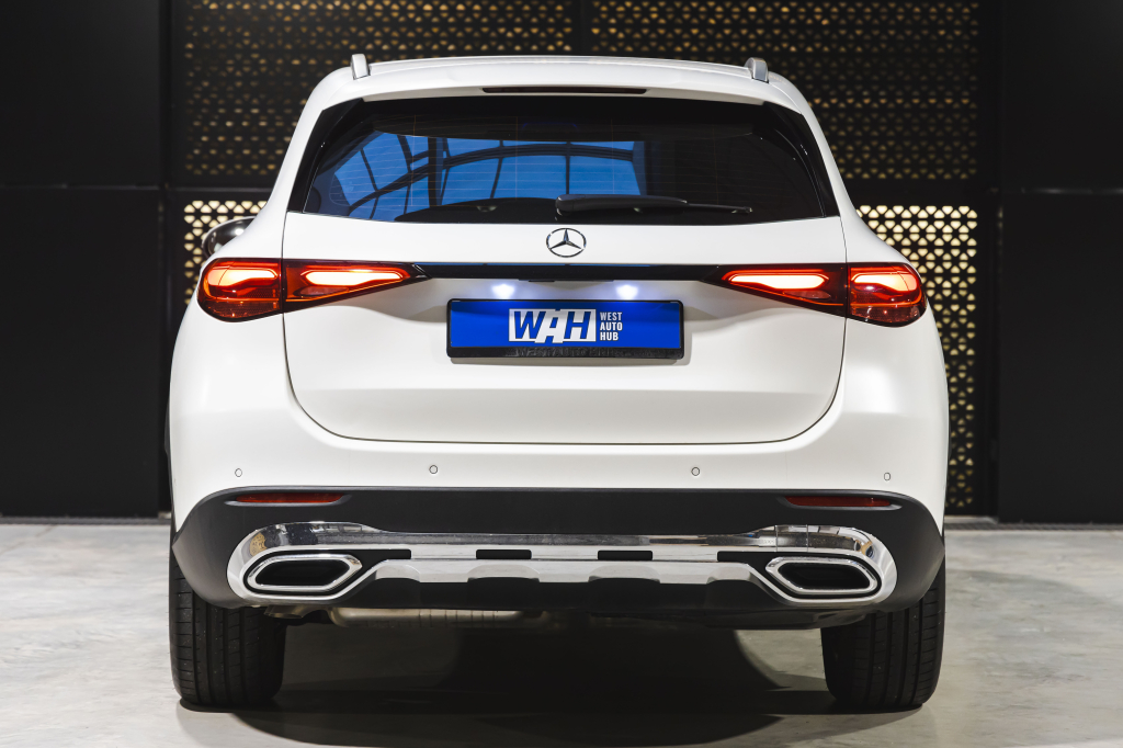 Mercedes-Benz GLC-Class 2023 photo 11