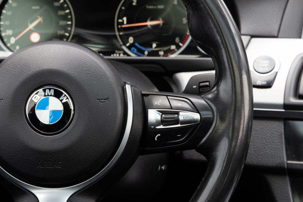 BMW 520 D Baureihe 5 Touring 2015 photo 8