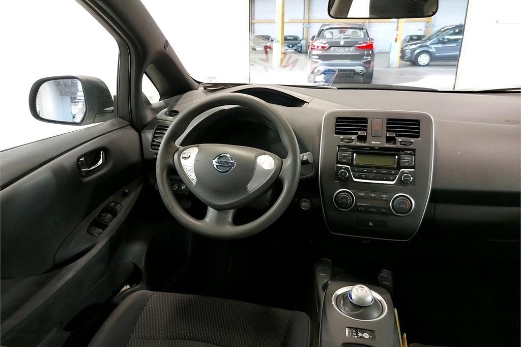 Nissan Leaf 2016 photo 4