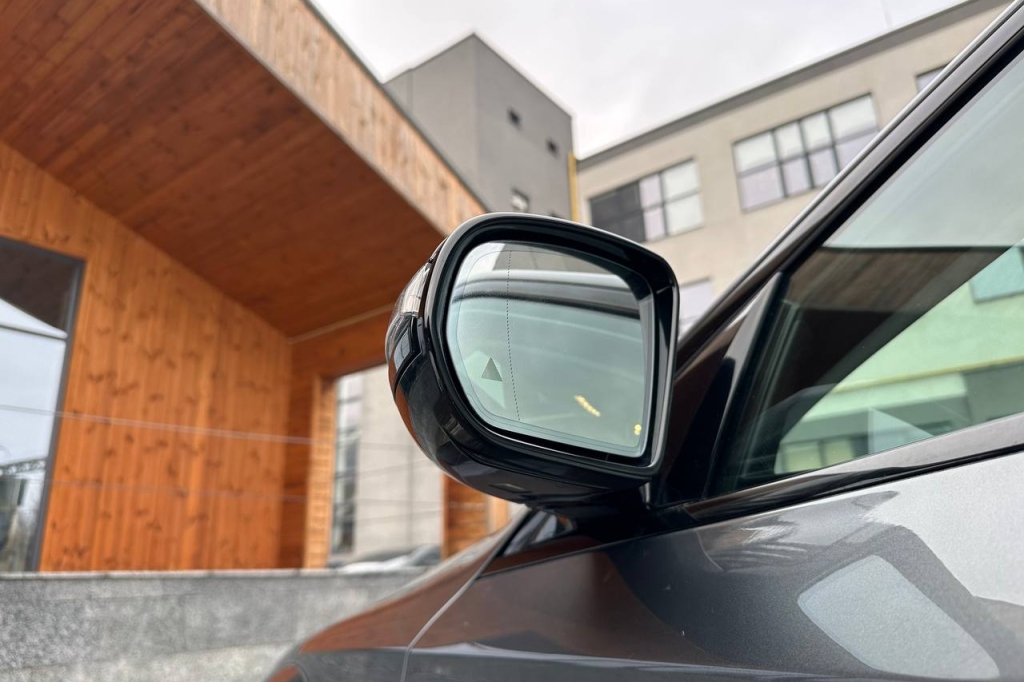 Mercedes-Benz E 300 2021 фото 8