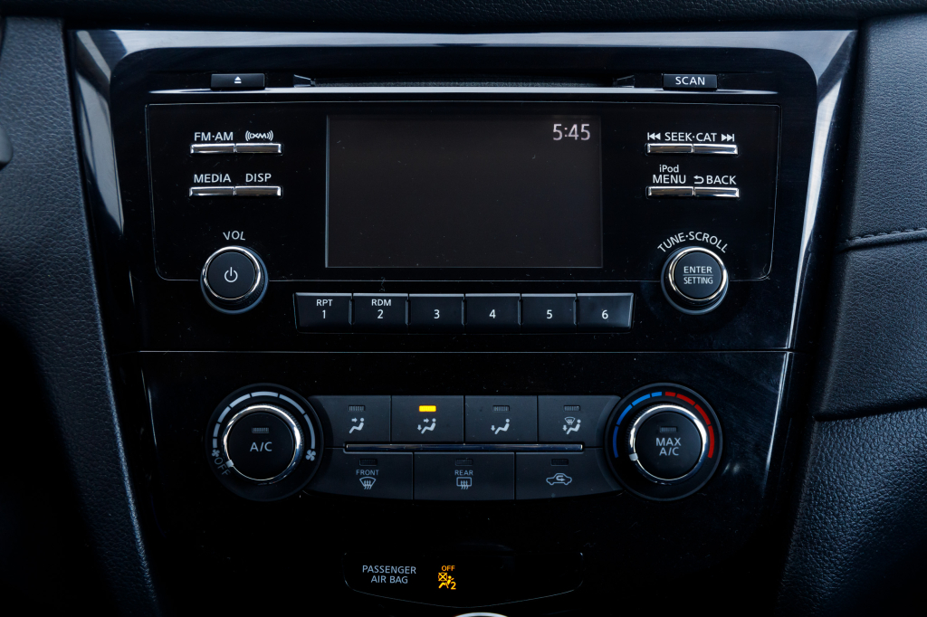 Nissan Rogue S 2016 photo 8