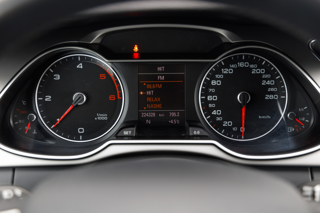 Audi A4 S Line photo 10