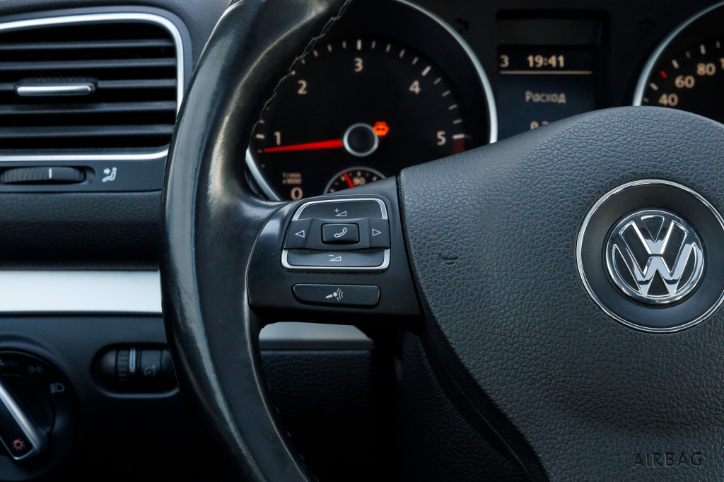 Volkswagen Golf VI 4MOTION 2011 photo 16