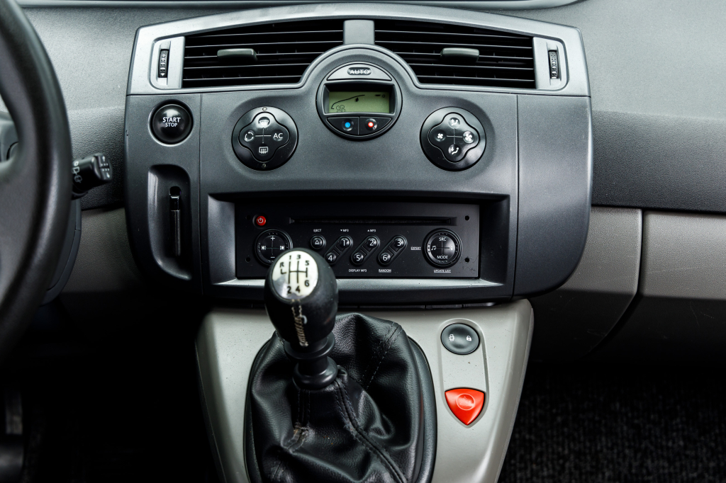 Renault Megane Scenic 2007 фото 11