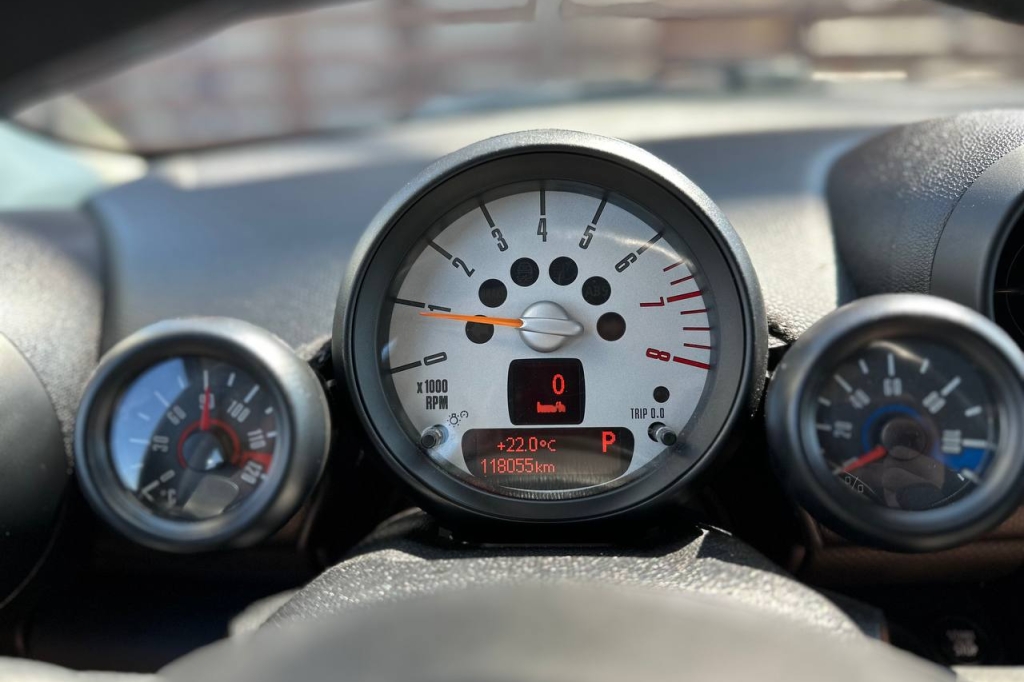 MINI Countryman 2015 фото MINI Countryman 2015 фото 15