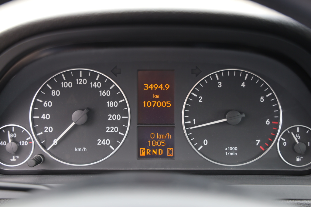 Mercedes-Benz A-Class A180 W169 2011 photo 21