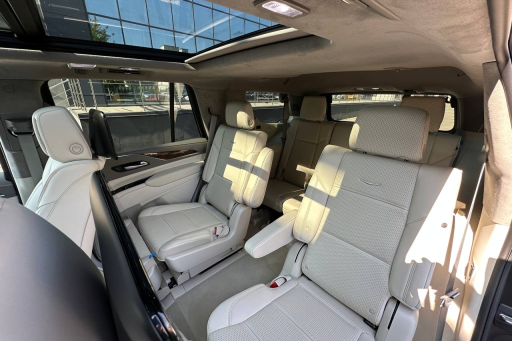 Cadillac Escalade PLATINUM 4WD 2022 фото Cadillac Escalade PLATINUM 4WD 2022 фото 21