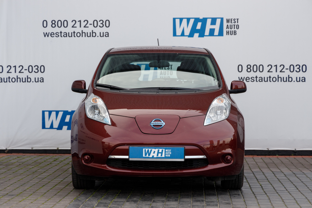 Nissan Leaf фото 1