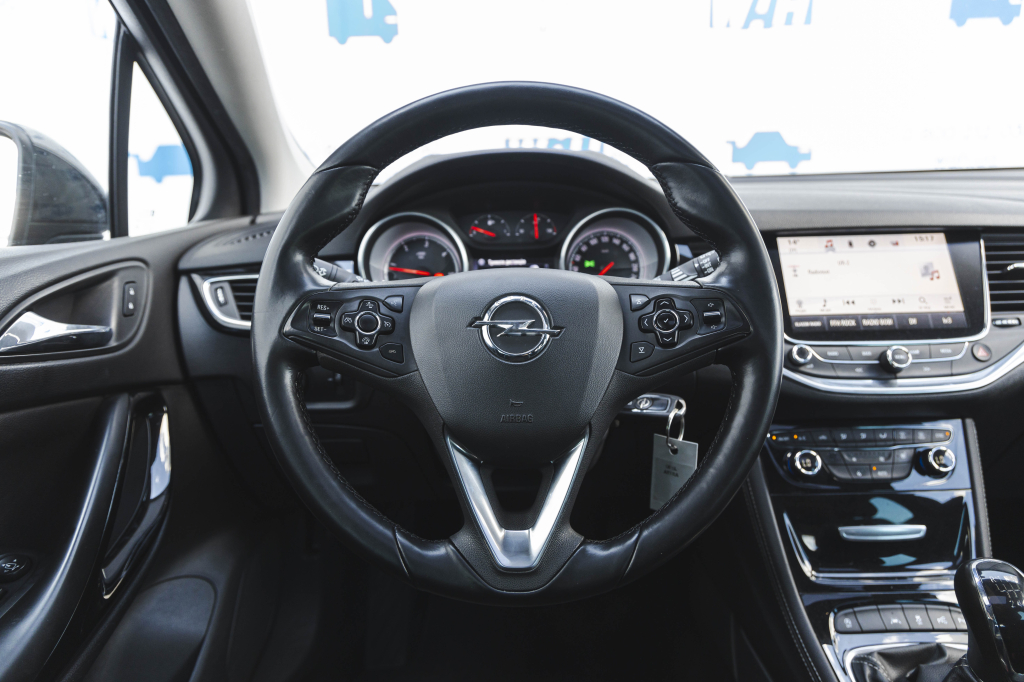 Opel Astra K 2016 фото 30