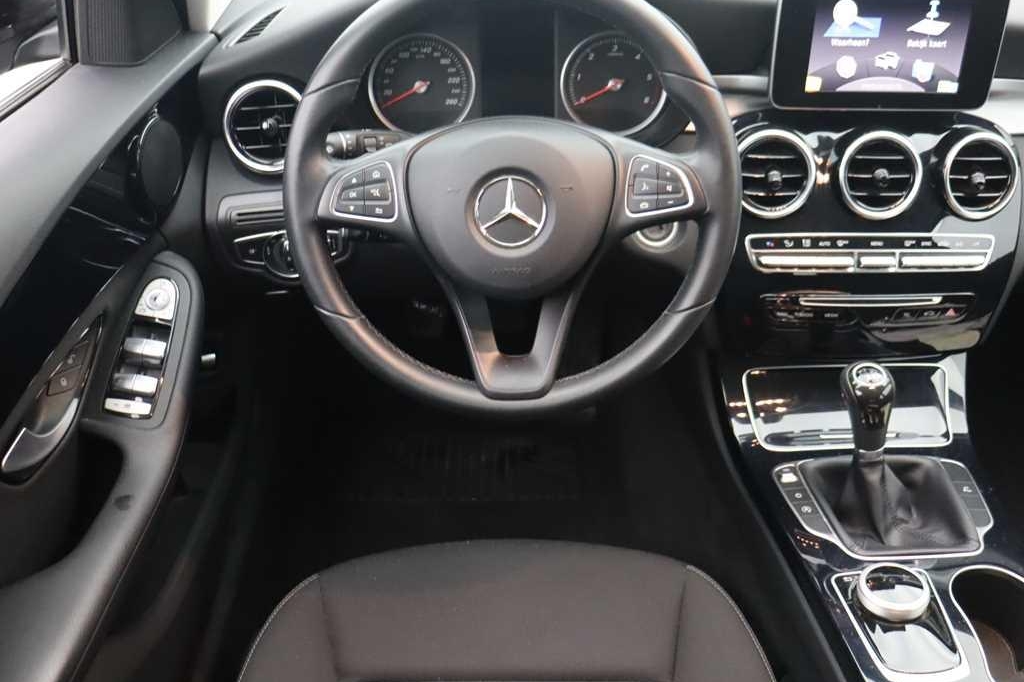 Mercedes-Benz C-Klasse 2017 photo 1