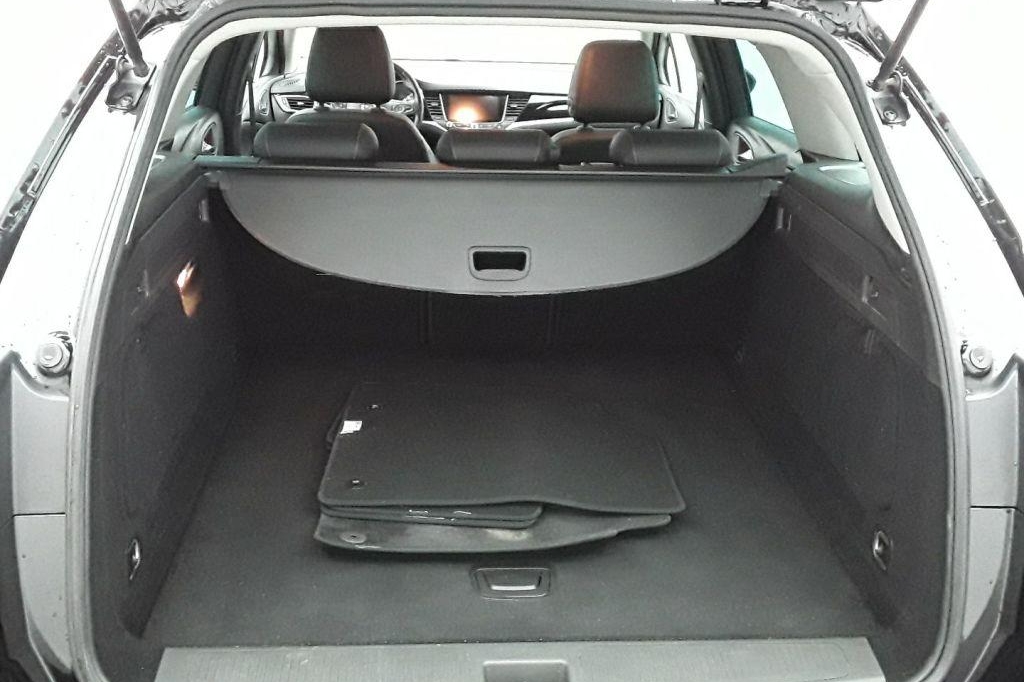 Opel Astra Sports Tourer 2017 фото 5