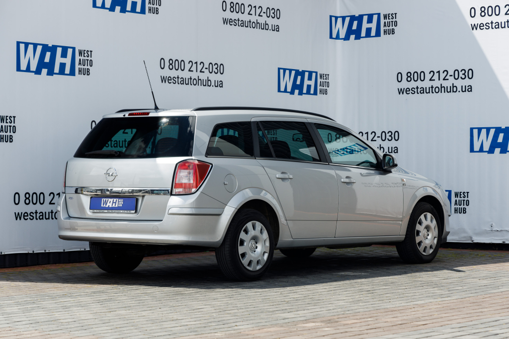 Opel Astra H Cosmo 2010 photo 3