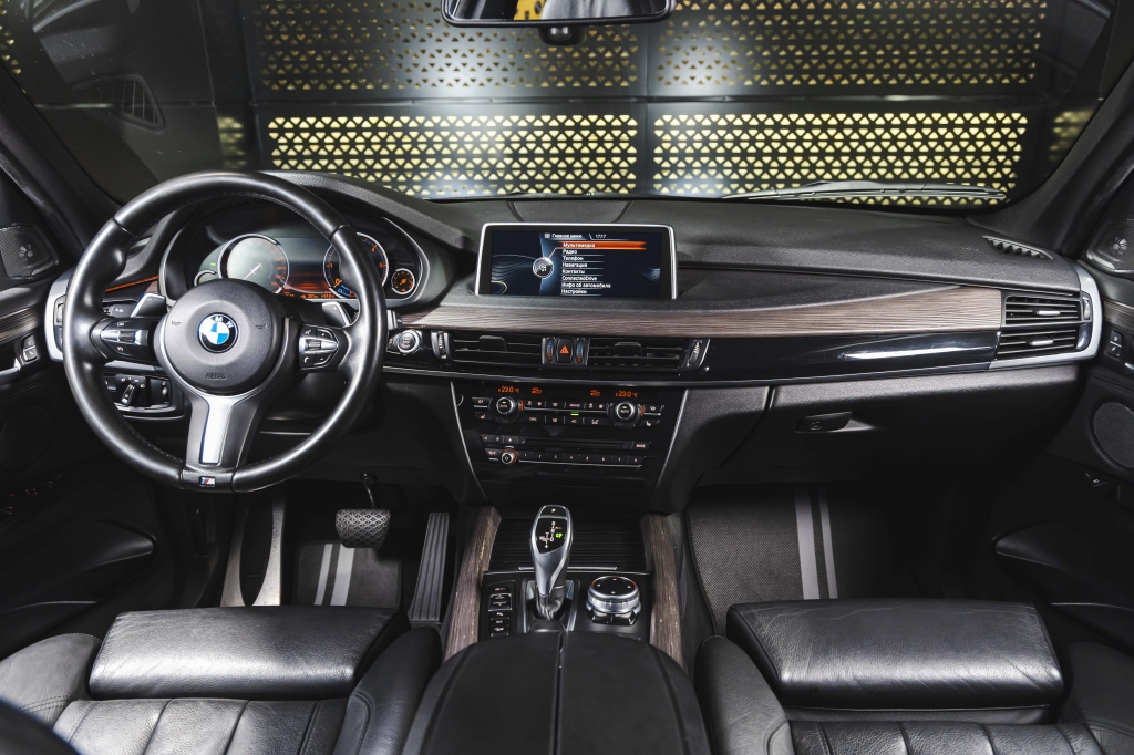 BMW X5 2015 фото 28