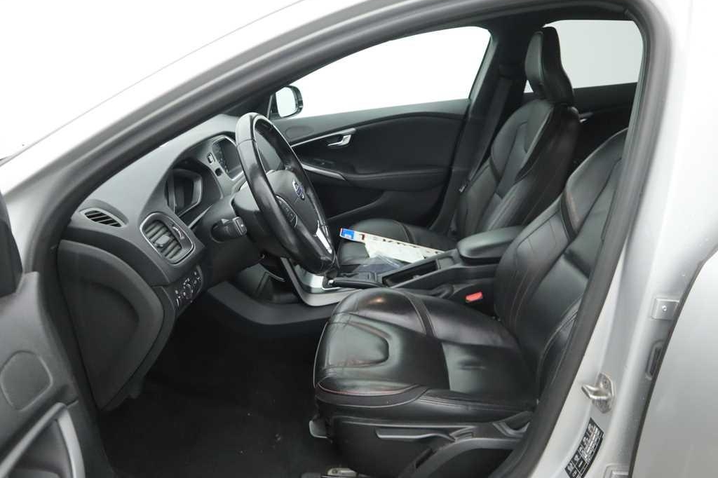 Volvo V40 Cross Country 2015 photo 1