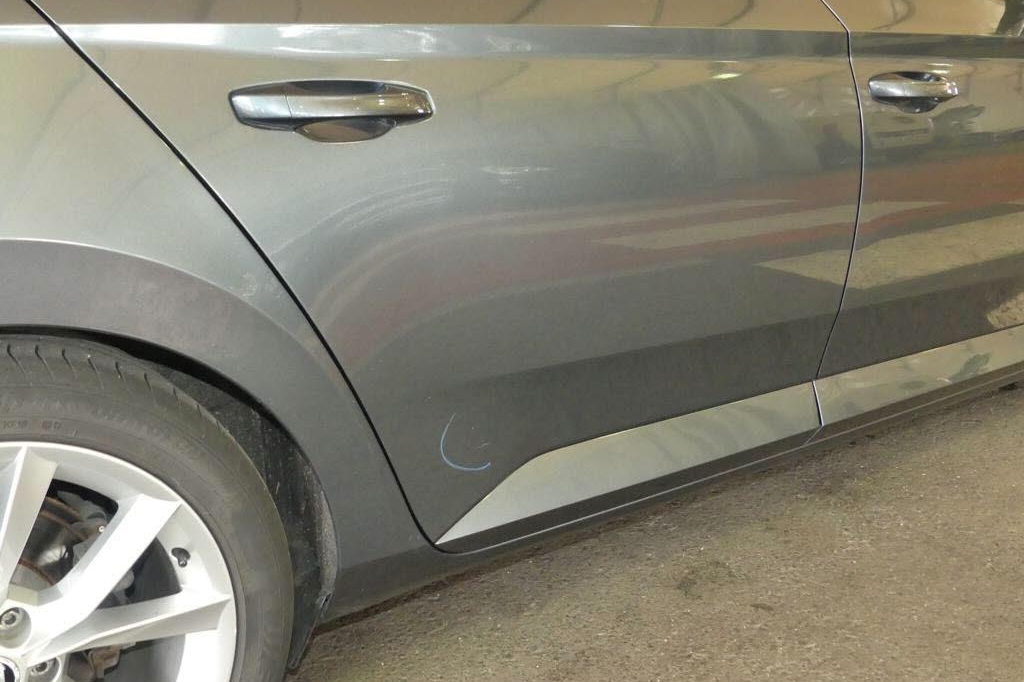 Skoda Superb Combi 2017 фото 15