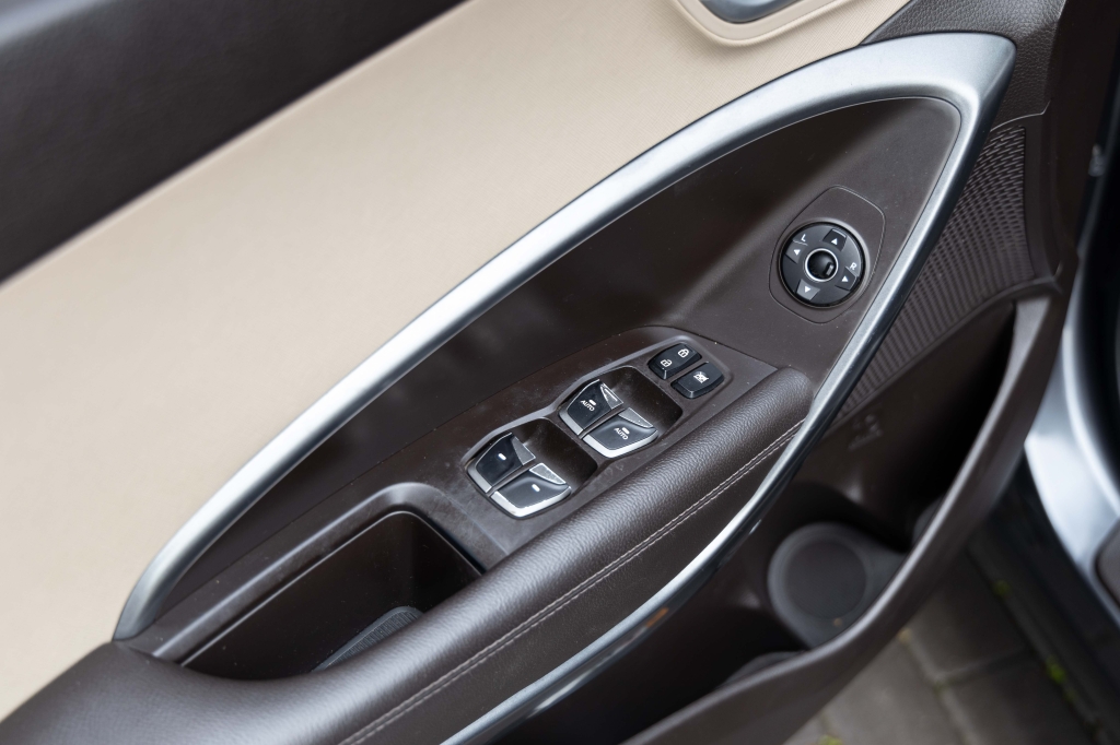 Hyundai Santa FE Sport 2017 photo 12