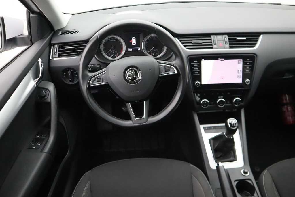 Skoda Octavia Combi 2017 photo 3