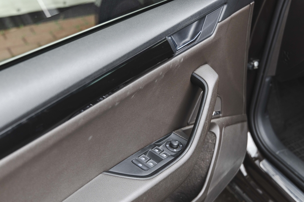 Skoda Superb Laurin&Klement 2016 фото 26