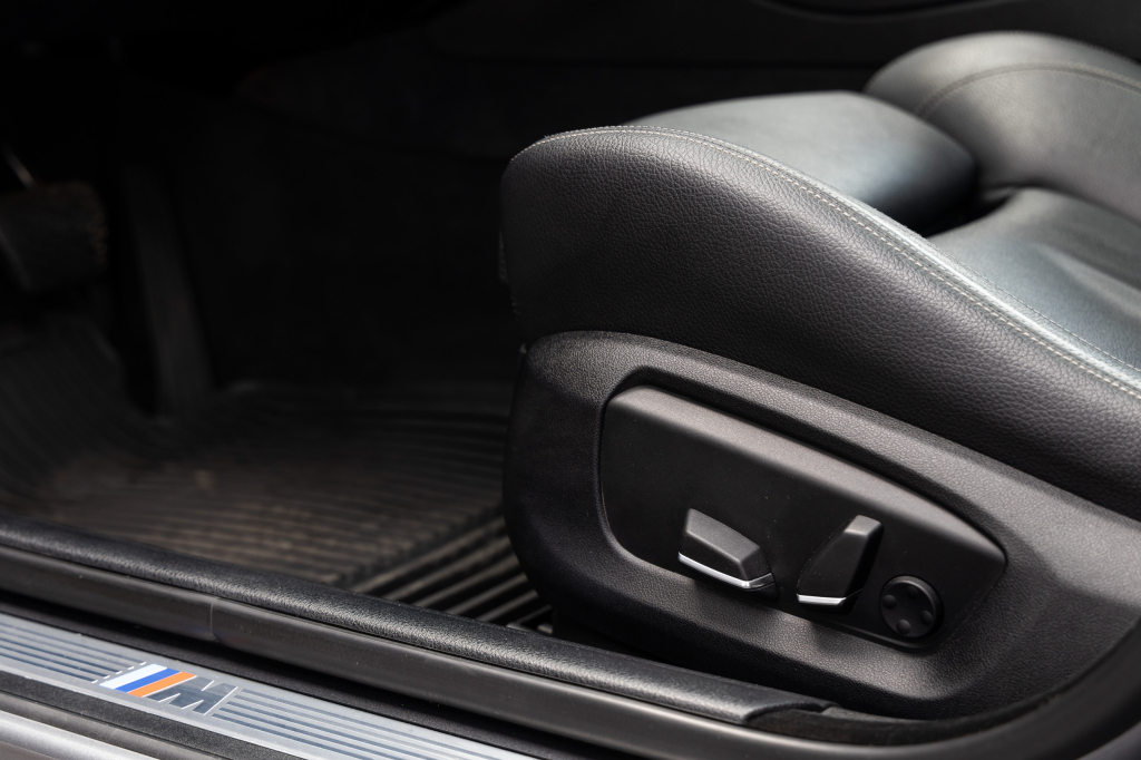 BMW 520 D Baureihe 5 Touring 2015 photo 17