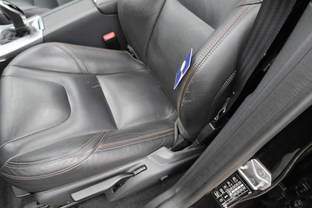 Volvo XC60 2017 photo 45