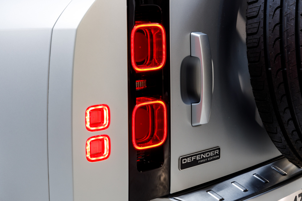 Land Rover Defender First Edition D240 2020 photo 47