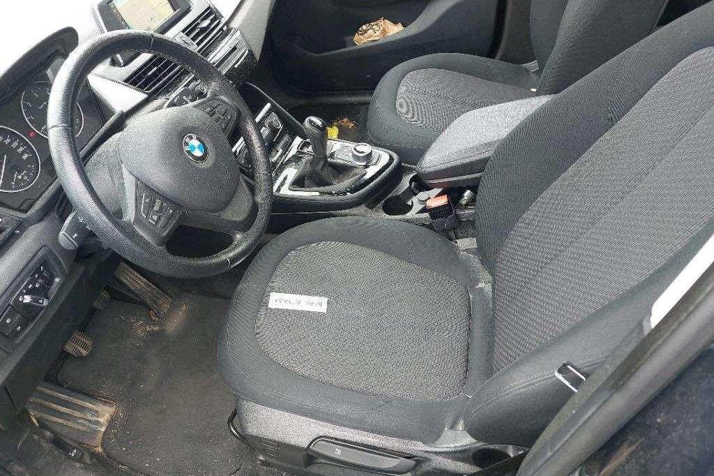 BMW 2er Active Tourer 2017 фото 25