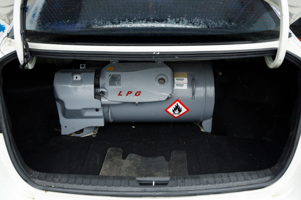 Kia K5 LPI 2013 photo 23