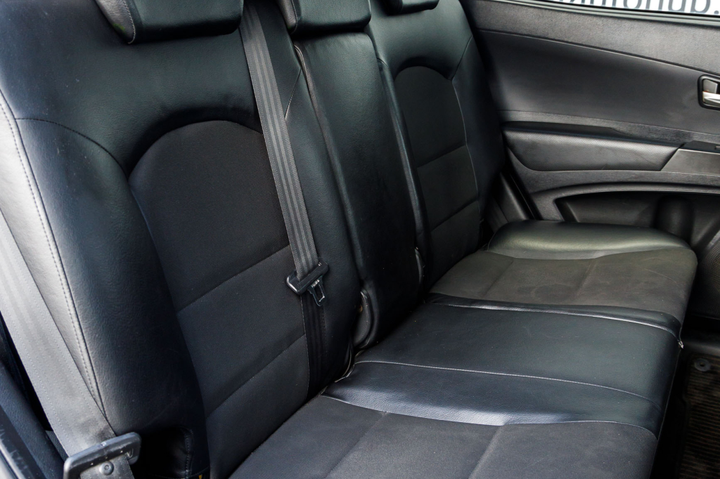 SsangYong Korando G20D 2012 photo 9