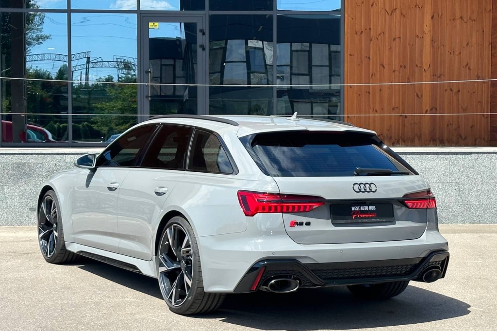 Audi RS6 Performance 2023 фото 4