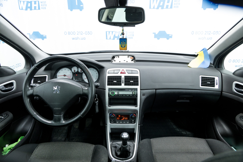 Peugeot 307 SW 2008 photo 16