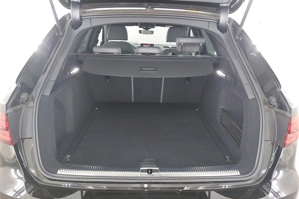 Audi A4 Avant 2019 photo 4